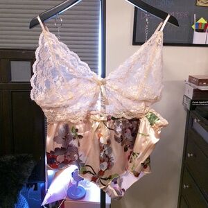 Womens Lingerie Set - Size: XXL